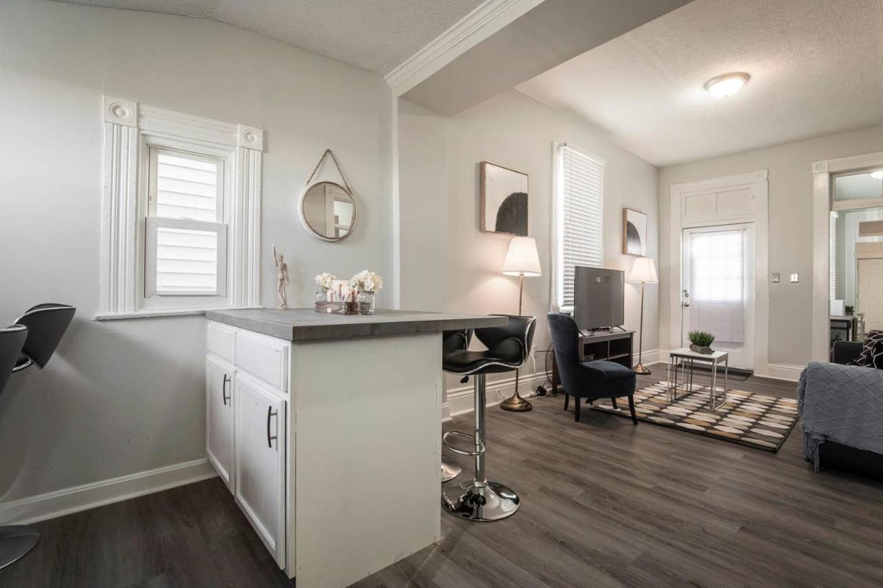 Louisville Dream House 4Br 2Ba By Cozysuites Exterior photo